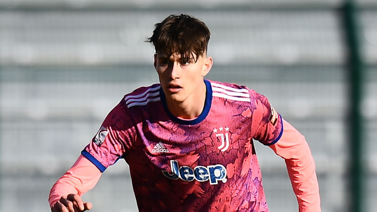 Juventus Pertahankan Bek Muda Tangguhnya Hingga 2030: Komitmen Jangka Panjang Nicolo Savona