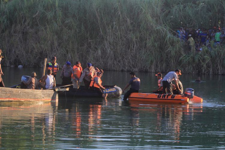 Begini Kondisi Korban Pesawat Jatuh di Sungai Cimanuk Saat Ditemukan