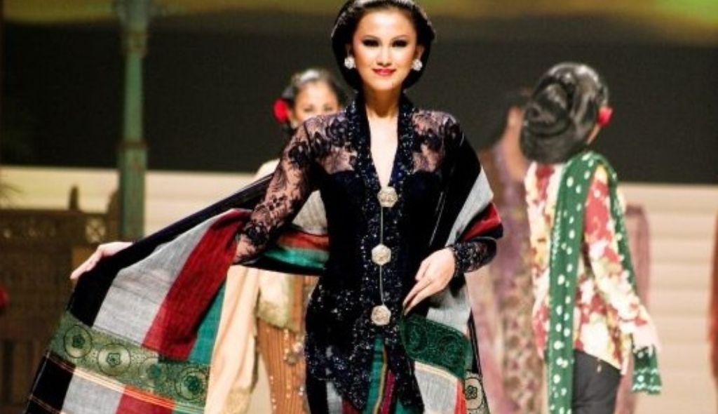Kebaya Resmi Jadi Warisan Budaya Takbenda UNESCO, Kebanggaan Bersama Asia Tenggara!
