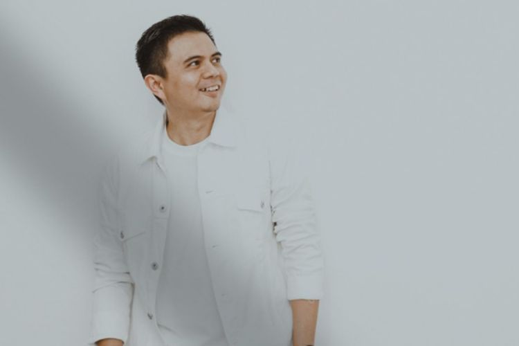 Sigit Wardana Lepas Single ‘Romantis Itu Sederhana’
