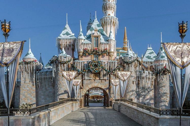 Disneyland, Taman Hiburan Disney Pertama Di California