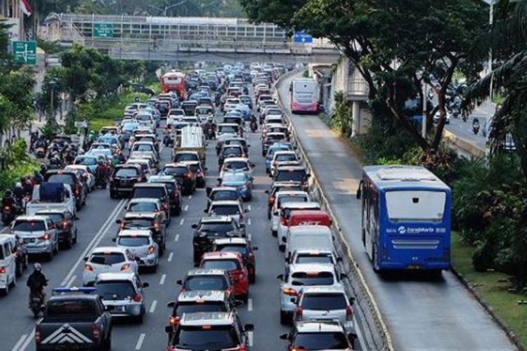 Ada Pelantikan DPR, Rute TransJakarta Kembali Dialihkan