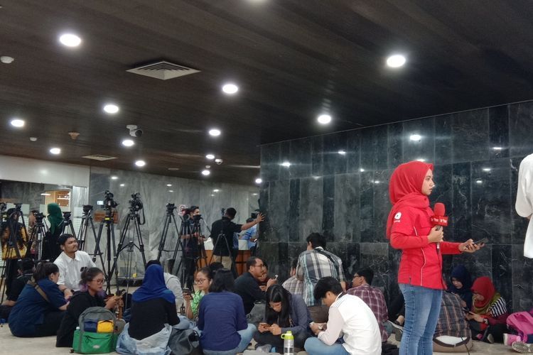 Jurnalis Tak Sekadar Membuat Berita...