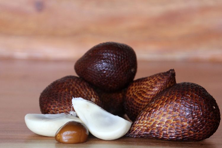 #KAMUHARUSTAU Buah Salak Bermanfaat Untuk Kecantikan