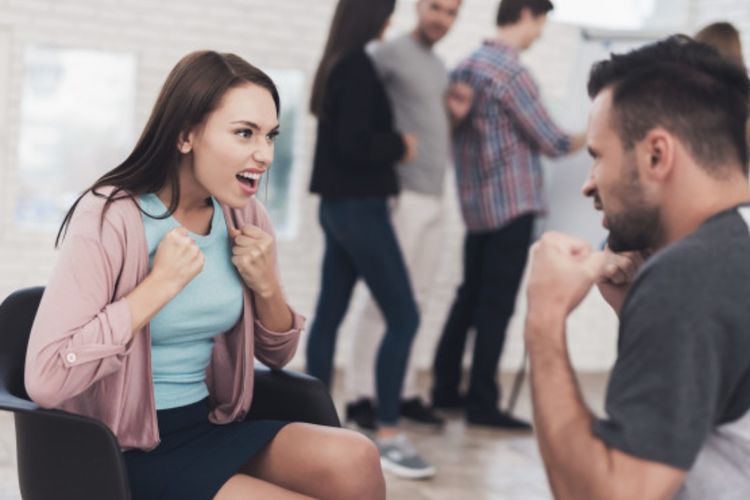 Ingin Berbicara pada Orang Pemarah? Begini Solusinya