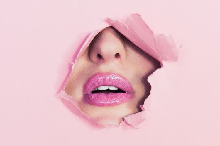 Bukannya Cantik, Bibir Wanita Ini Jadi Miring Karena Operasi Plastik