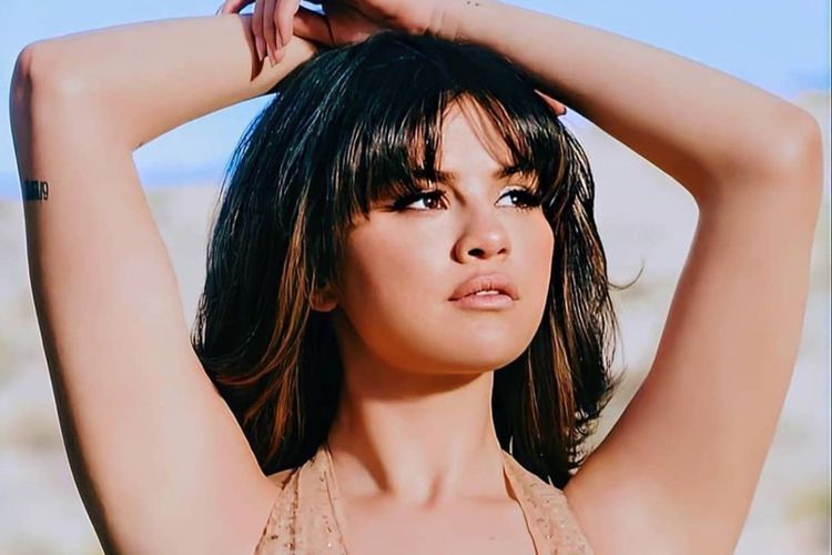 Selena Gomez Pamer Tato Baru Kode Transplantasi Ginjal