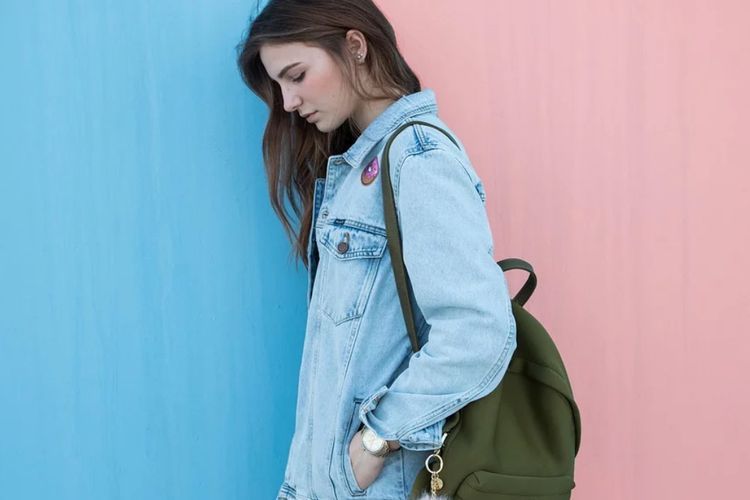 Deretan Fashion Item Basic yang Bikin Penampilan Makin Menarik