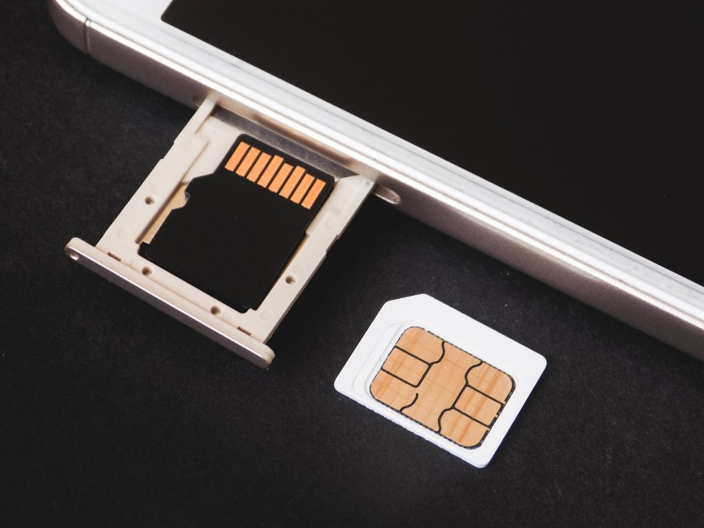 Penyebab dan Cara Mengatasi Sim Card Tidak Terdeteksi di HP Android dan iPhone