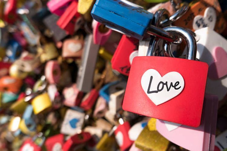12 Tradisi Unik Perayaan Valentine di Berbagai Negara