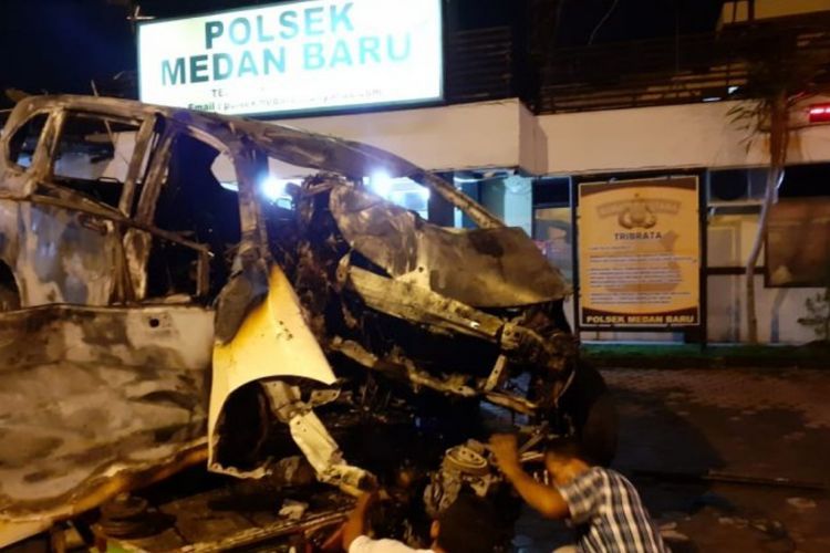 Satu Unit Mobil Terbakar di Padang Bulan, Sopirnya Tewas Terpanggang