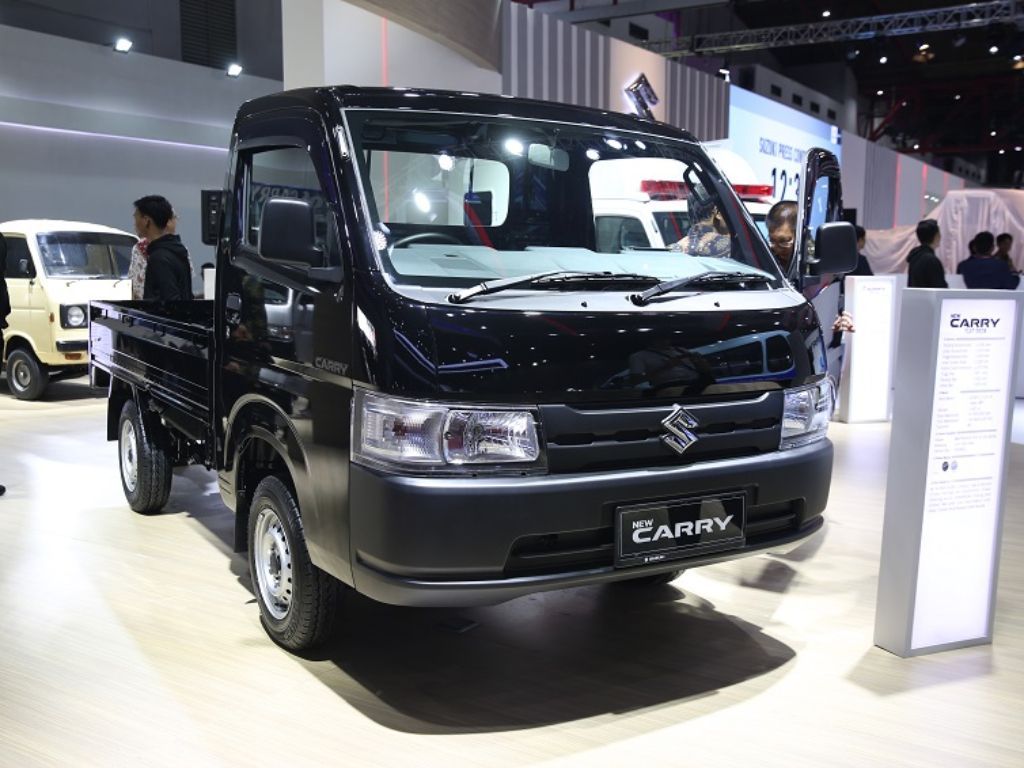 5 Perbandingan Mitsubishi L300 vs Suzuki Carry Pick Up Terbaru 2025, Siapa Mobil Niaga Terbaik?