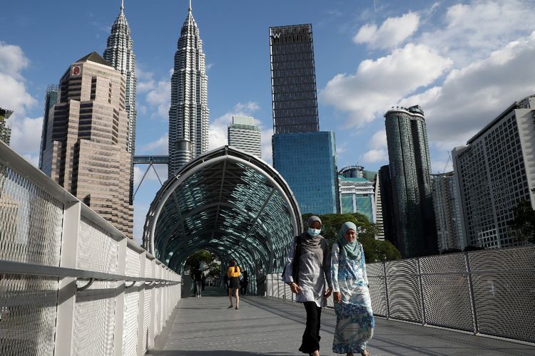 FOTO: Orang-orang Kuala Lumpur yang Juga Khawatir dengan Corona