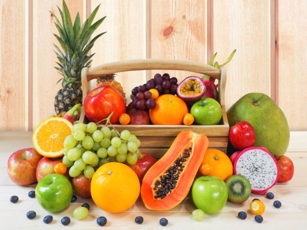 7 Buah yang Bikin Kulit Glowing dari Dalam, Aman dan Alami