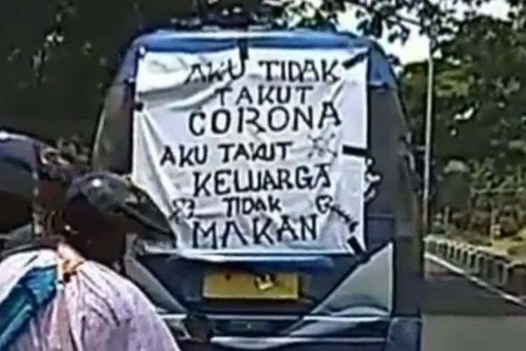 Ini Perkataan Sopir Angkot yang Dilema Karena Corona!