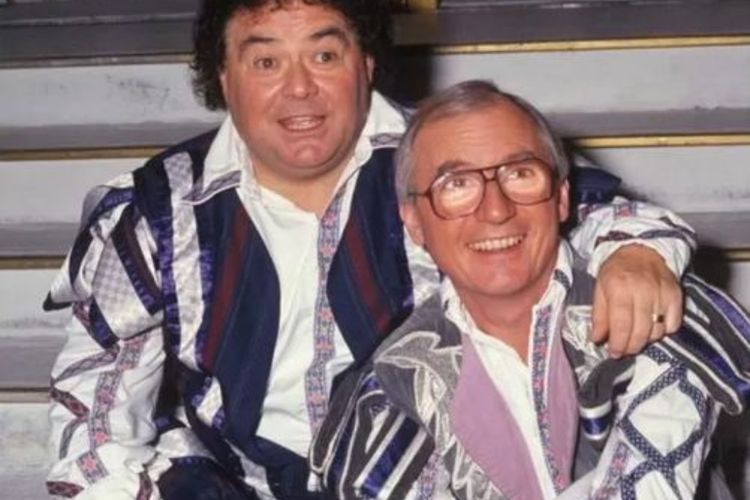 Komedian Inggris Eddie Large Meninggal Dunia Akibat Virus Corona