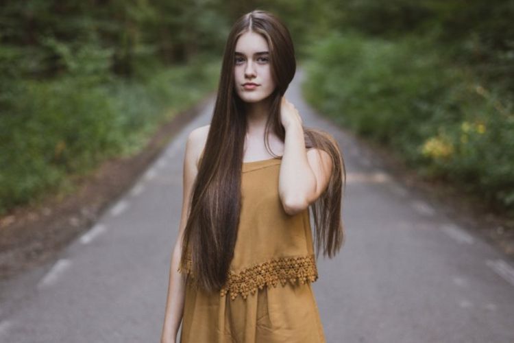 Ingin Rambut Lurus Alami? Pakai 3 Campuran Bahan Ini