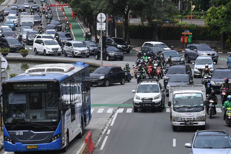Aturan Ganjil-Genap di Jakarta Ditangguhkan Hingga 22 Mei
