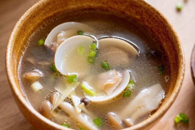 Sahur dengan Menu Praktis, Begini Resep Miso Soup yang Bisa Kamu Coba