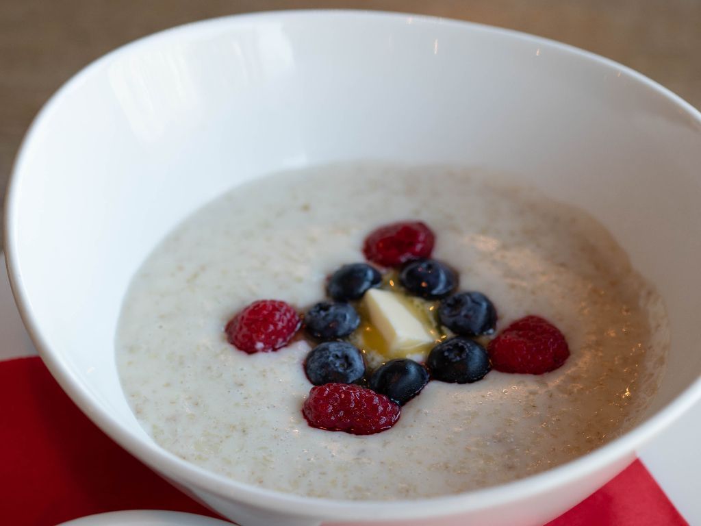 Cara Membuat Overnight Oatmeal, Praktis untuk Sarapan Sehat!