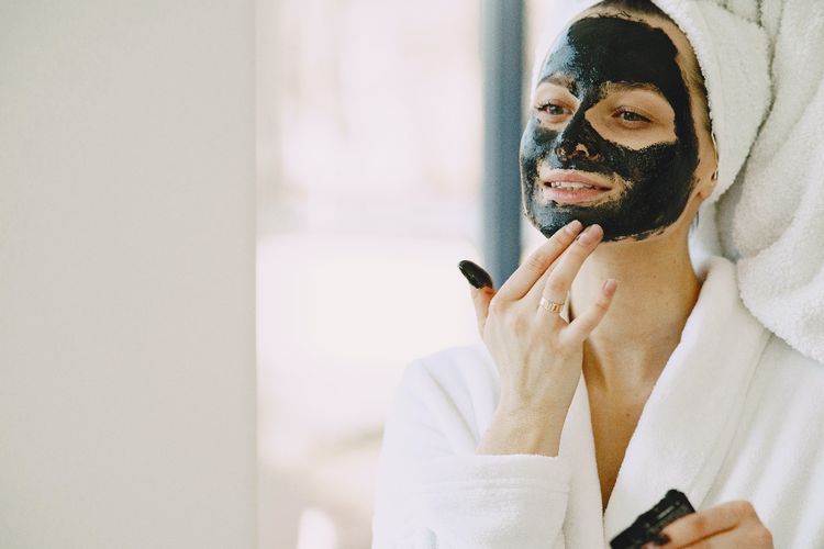 Rutinitas Skincare yang Harus Kamu Lakukan untuk Mengatasi Kulit Kusam