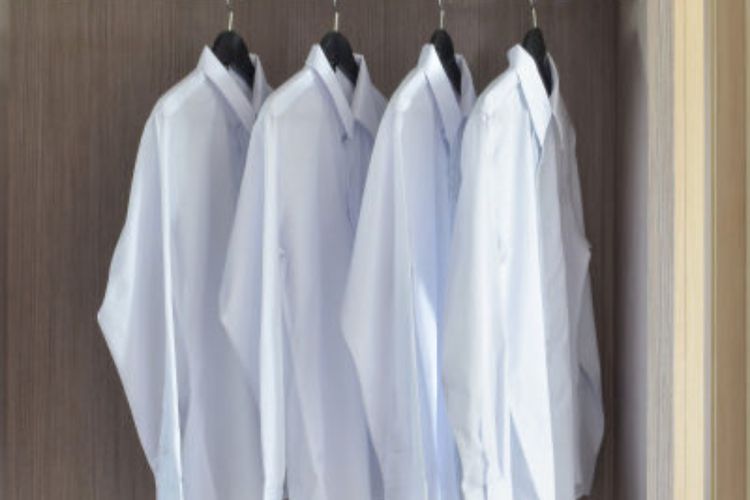 Kesal Dengan Noda di Baju Putih Kesayangan? Yuk Bersihkan dengan Cara Ini