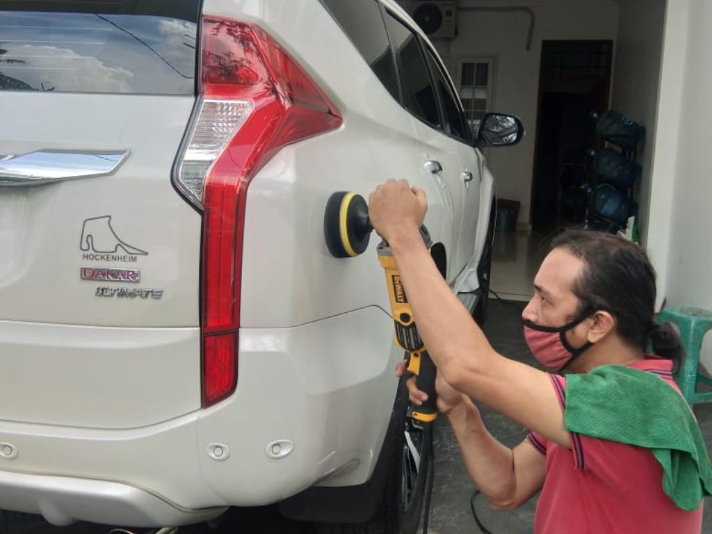 5 Efek Samping Keseringan Poles Mobil , Simak Penjelasannya!
