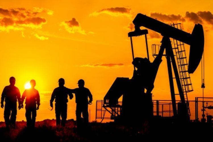 Energy Watch: Harga Minyak Dunia Tergantung pada Komitmen OPEC Jaga Pasokan