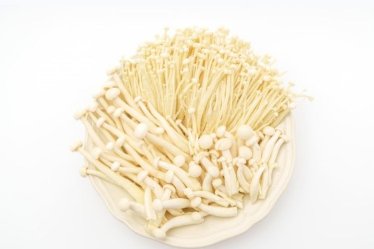 Dikabarkan Bisa Sebar Wabah Listeria, Benarkah Jamur Enoki Berbahaya?