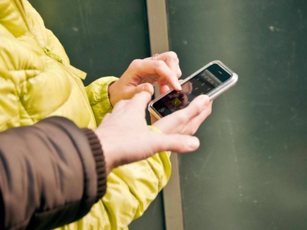 Bobol Toko Ponsel di Jakarta Barat, Pria Ini Gasak Iphone 15 hingga Samsung S23 Ultra