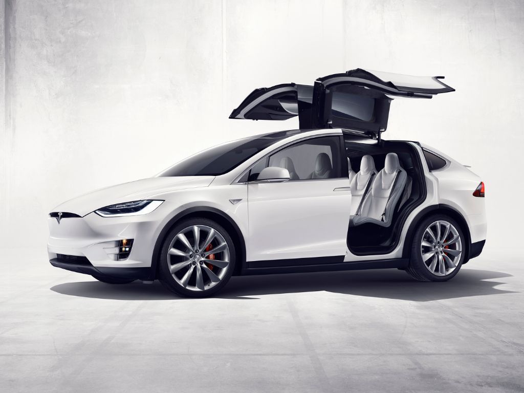 Seorang Ibu di AS Gugat Tesla usai Ditabrak Anak 2 Tahun Pakai Model X