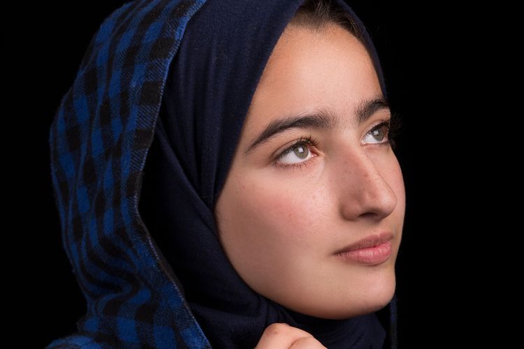 Atasi Kulit Belang Karena Pakai Hijab dengan 3 Rekomendasi Milk Cleanser Ini