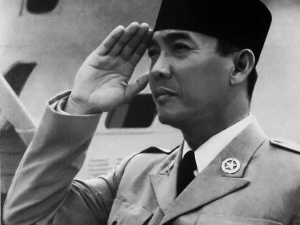 Soekarno Miliki Tongkat Komando Bisa Berikan Kekuatan Serta Sabuk Mistis yang Konon Berikan Keberuntungan