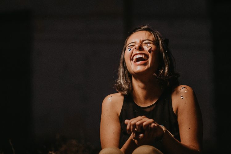 Studi: Tertawa Dapat Mengurangi Stres