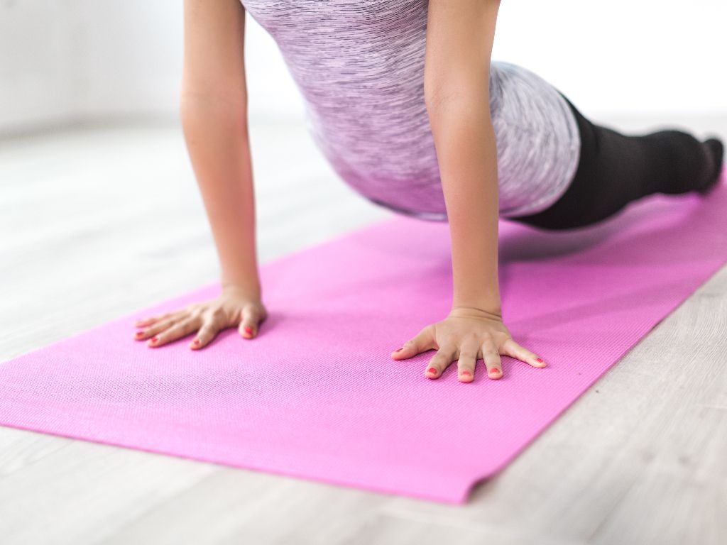 Hilangkan Lemak Perut dengan Melakukan Gaya Yoga yang Satu Ini