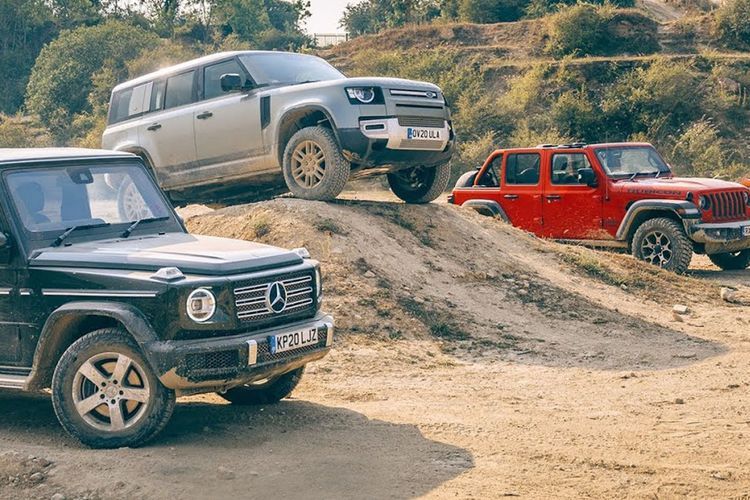 Melihat Performa Land Rover Defender, Jeep Wrangler, & Mercedes G-Class di Track Off-Road!