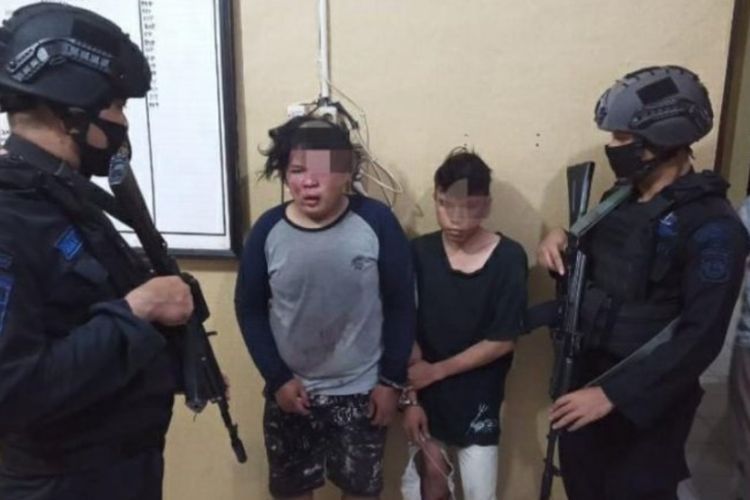 Dua Pemuda Nyaris Tewas Diamuk Massa Setelah Kedapatan Mencuri Motor