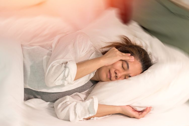 5 Cara Mengatasi Vertigo yang Kambuh Mendadak saat Tidur di Malam Hari