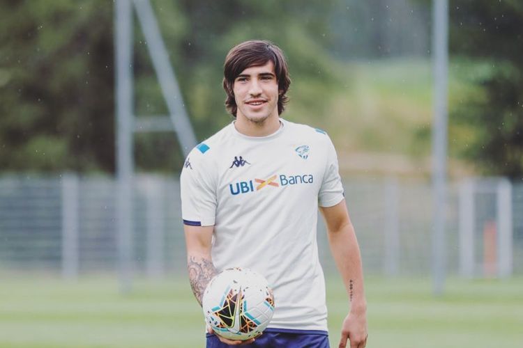 AC Milan Konfirmasi Resmi Dapatkan Sandro Tonali