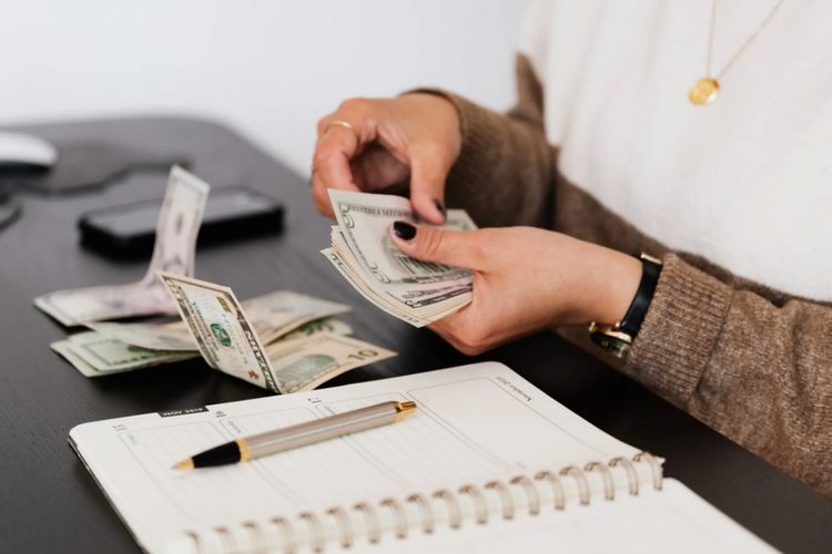 Benarkah Libra Ahli dalam Mengatur Kehidupan Finansialnya?