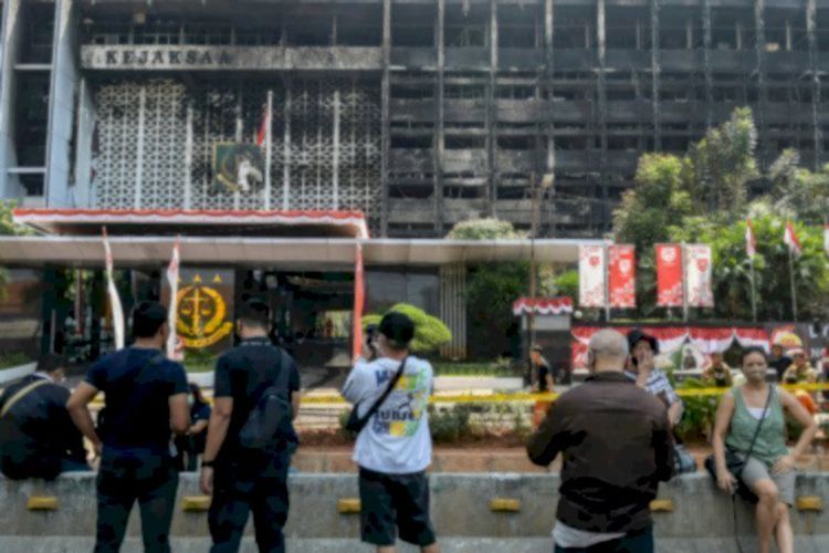  Polri Dalami Sosok Cleaning Service Tajir di Kasus Kebakaran Kejagung