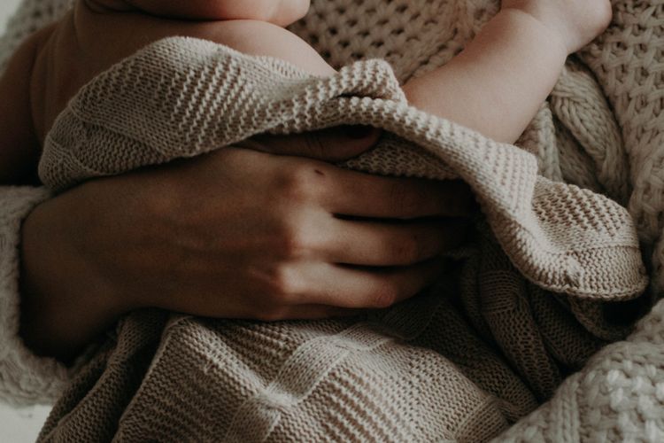 Petugas Temukan Mayat Bayi di Saringan Sampah Kali Cengkareng Drain