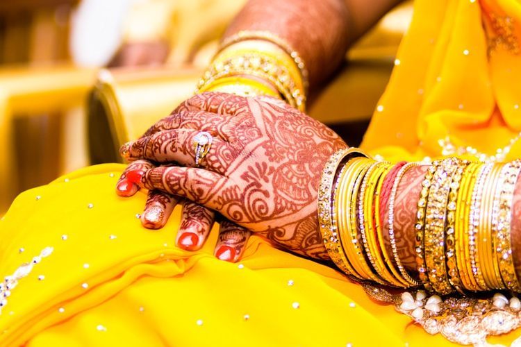 Emas dan Burung Merak, Simbol Penting dan Suci Kebudayaan India 