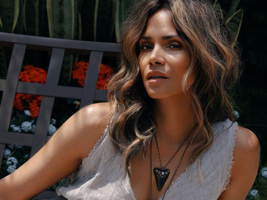 Bantu Korban Kebakaran Los Angeles, Halle Berry dan Van Hunt Beri Sumbangan 