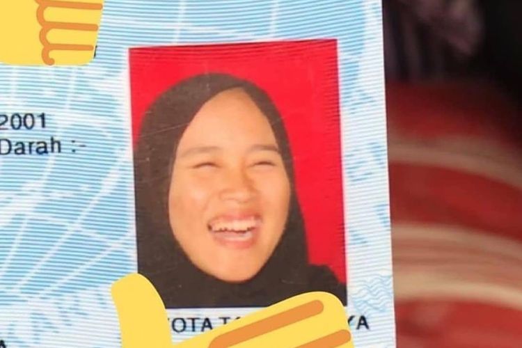 Setelah Foto KTP Cantik, Kini Viral Foto KTP Tertawa Ngakak