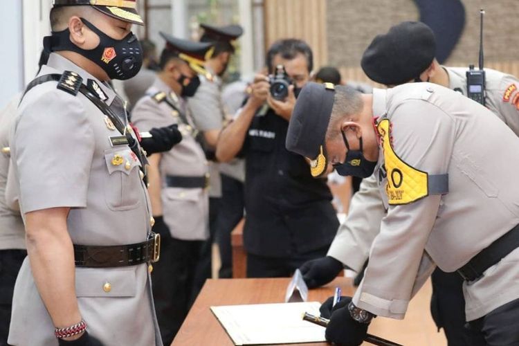 Mutasi Pejabat Polri, Kapolda Martuani Sormin Pimpin Sertijab 11 Pejabat Polda Sumut
