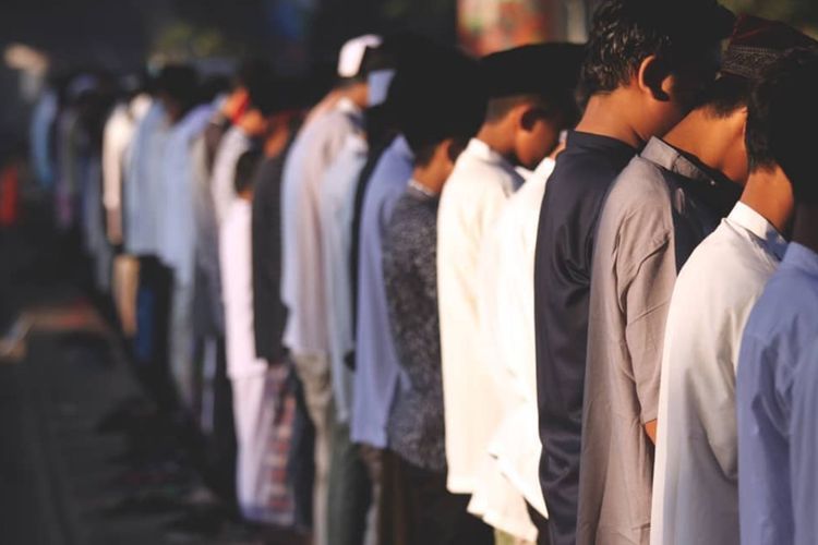 Tata Cara Shalat Ghaib Lengkap, Mulai Niat Hingga Salam