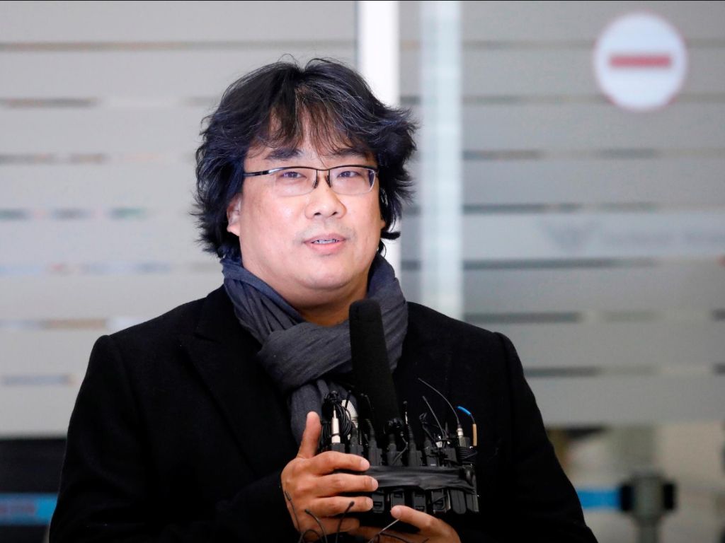 Sutradara Bong Joon Ho Muncul di Film Dokumenter Netflix Terbaru, 'Yellow Door: '90s Lo-fi Film Club'