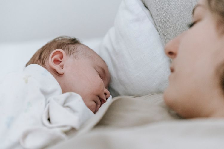 6 Jenis Metode Persalinan selain Normal dan Caesar, Apa Saja?