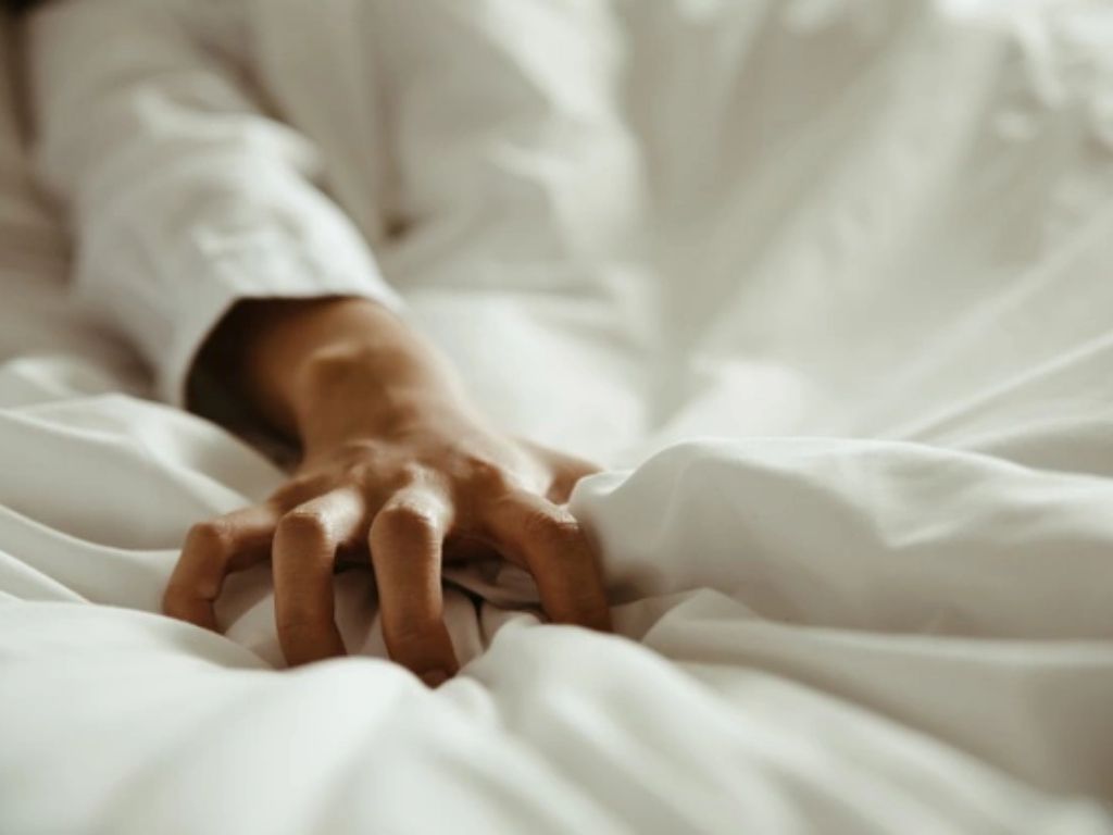Orgasme Selama Menstruasi Dapat Membantu Redakan PMS, Begini Kata Ahli! 